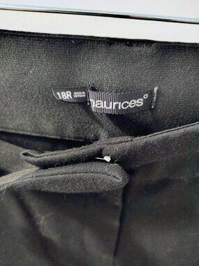 Maurices dress pants, Black, hook-and-bar closure and zipper, Size 18 Reg